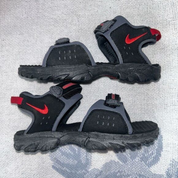 NIB Little Boys Size 9C Nike Little Santiam 4 (TD) Sandals - Picture 3 of 8